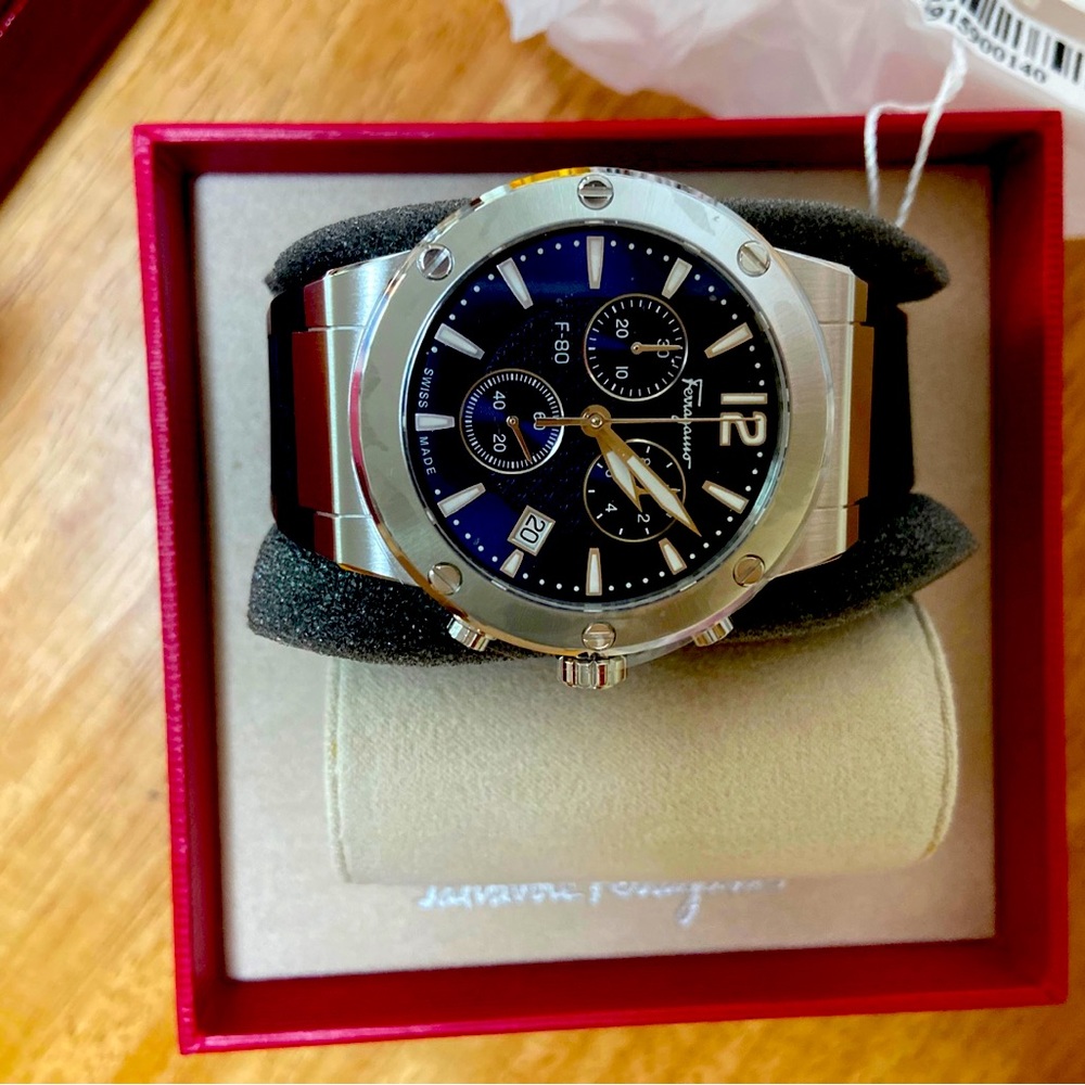 Ferragamo F-80 watch